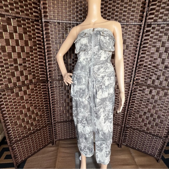 Zara Dresses & Skirts - Zara Camo Strapless Zipfront Dress With Zippered Pocketd Small